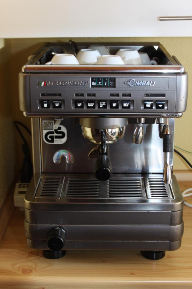Máy pha cafe-cà ph chuyên nghiệp hàng qua sử dụng chọn lọc từ EURO- 220v - 8